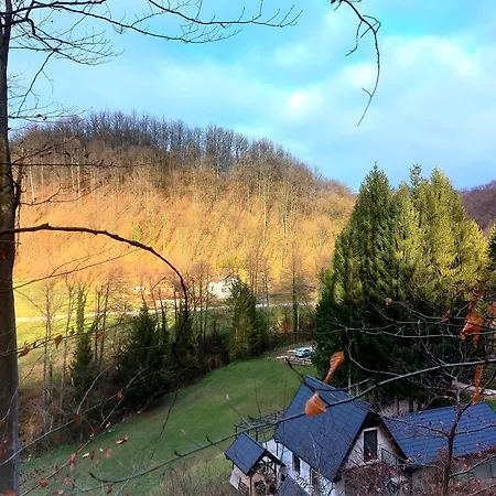 Vikendica Tuzla, Dolina Mira Villa Tuzla